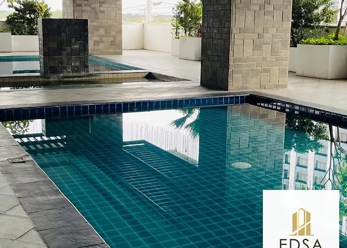 Penthouse Loft Unit With Balcony Unit 3314 Apartment *