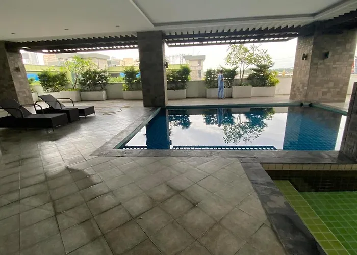 Penthouse Loft Unit With Balcony Unit 3314 Apartment Manila