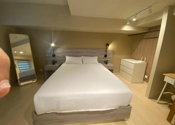 Apartment Penthouse Loft Unit With Balcony Unit 3314 Manila